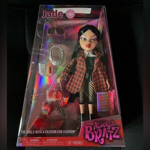 JADE BRATZ DOLL - NIB